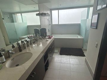 Departamento con terraza renta