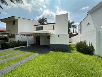 Casa en renta en Valle Real