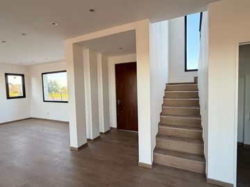 Casa en San Sebastián a Estrenar | en Venta Área 1 | Jardín con Pileta