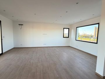 Casa en San Sebastián a Estrenar | en Venta Área 1 | Jardín con Pileta