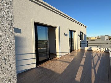 Casa en San Sebastián a Estrenar | en Venta Área 1 | Jardín con Pileta