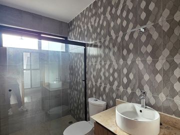 CASA EN VENTA EN PRIVADA RESIDENCIAL EN CHOLUL, MÉRIDA
