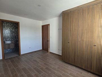 CASA EN VENTA EN PRIVADA RESIDENCIAL EN CHOLUL, MÉRIDA