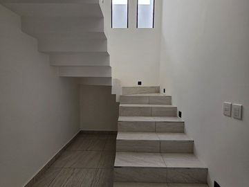 CASA EN VENTA EN PRIVADA RESIDENCIAL EN CHOLUL, MÉRIDA