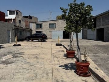 Renta Bodega Comercial en Santa Fe