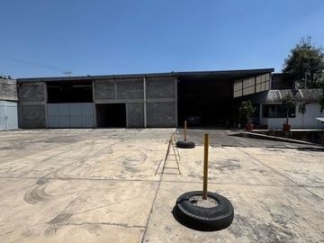 Renta Bodega Comercial en Santa Fe