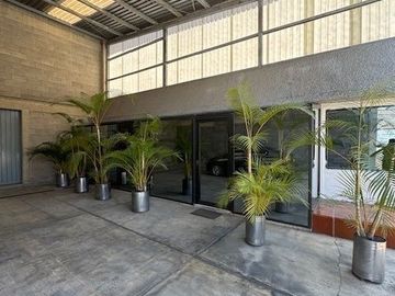 Renta Bodega Comercial en Santa Fe
