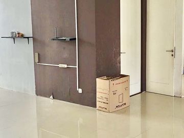 DISEWAKAN RUMAH GREENWICH ROYAL RESIDENCE 2LT SEMI FURNISH WIYUNG