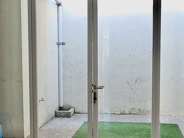 DISEWAKAN RUMAH GREENWICH ROYAL RESIDENCE 2LT SEMI FURNISH WIYUNG
