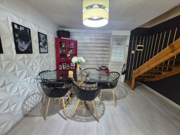 Casa en venta 3D y 1B. Lomas del Maipo condominio cerrado