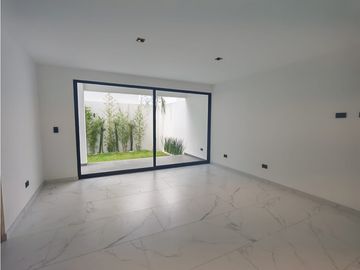 Casa en Venta En Parque Cuernavaca Lomas de Angelopolis