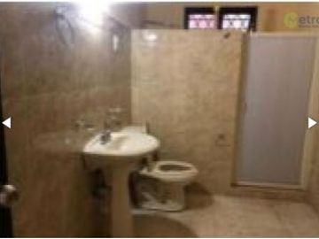 CASA LOCAL PARA OFICINAS 4  PRIVADOS  MITRAS CENTRO $ 47.500