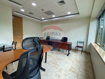 Se Arrienda Oficina - Av. Santa María/Av. El Cerro