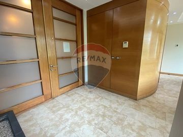 Se Arrienda Oficina - Av. Santa María/Av. El Cerro