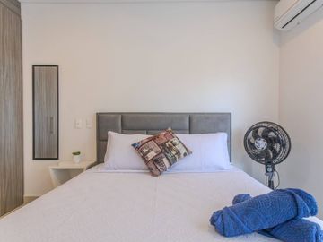 Apartamento en venta de 2 hab. en Playa Salguero, Santa Marta