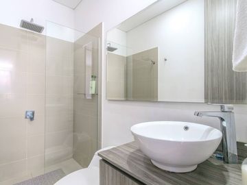 Apartamento en venta de 2 hab. en Playa Salguero, Santa Marta