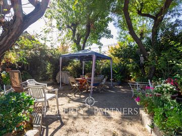 ARRIENDO! Casa con gran terreno en calle cerrada en Quilin, MACUL