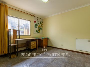 ARRIENDO! Casa con gran terreno en calle cerrada en Quilin, MACUL