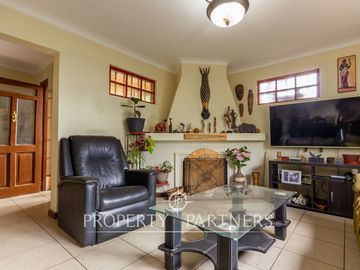 ARRIENDO! Casa con gran terreno en calle cerrada en Quilin, MACUL