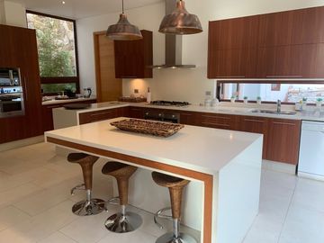 ARRIENDO POR DIA VERANO 2027 Espectacular casa con vista privilegiada en Condominio