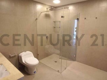 EN VENTA  DEPARTAMENTO MODERNO LOMAS DE MONTESERRIN