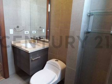 EN VENTA  DEPARTAMENTO MODERNO LOMAS DE MONTESERRIN