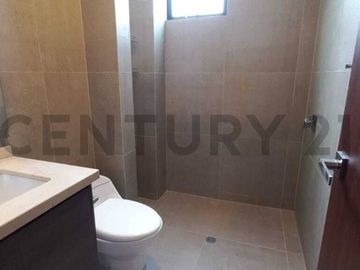 EN VENTA  DEPARTAMENTO MODERNO LOMAS DE MONTESERRIN