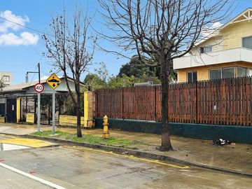 Venta de casa en condominio en barrio residencial de Belloto Norte. 98 M$.