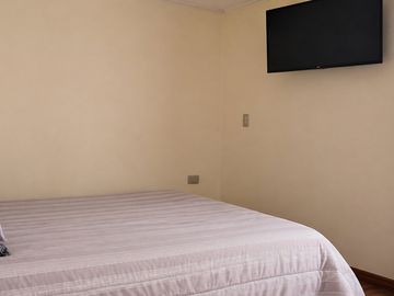 Venta de casa en condominio en barrio residencial de Belloto Norte. 98 M$.