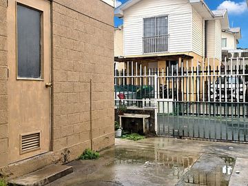 Venta de casa en condominio en barrio residencial de Belloto Norte. 98 M$.