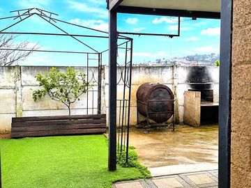 Venta de casa en condominio en barrio residencial de Belloto Norte. 98 M$.