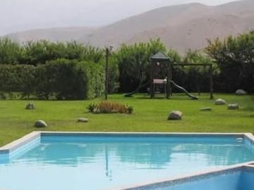 SE VENDE TERRENO  CON MUY BUENA UBICACION EN EL CONDOMINIO LOS DAMASCOS