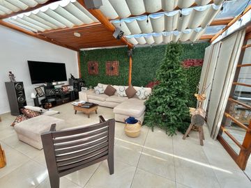 IRA VENDO CASA 240M2, 3 HABITACIONES  EN SECTOR CONOCOTO