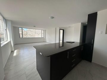 IRA Venta Suite con parqueadero sector Abdón Calderón Sangolquí