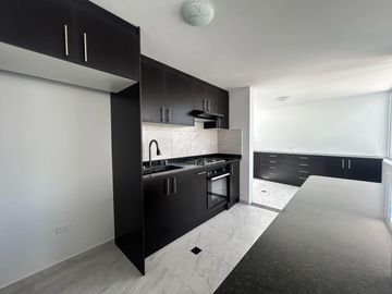 IRA Venta Suite con parqueadero sector Abdón Calderón Sangolquí