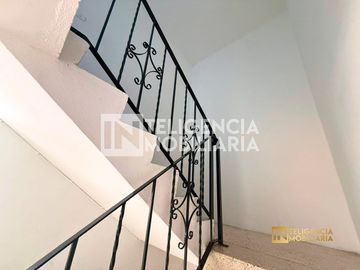 CASA EN VENTA - SANTA CRUZ