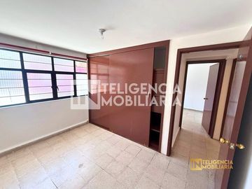 CASA EN VENTA - SANTA CRUZ