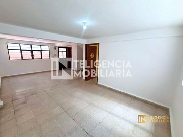 CASA EN VENTA - SANTA CRUZ