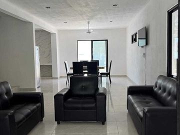 Casa en Venta en Chicxulub Puerto a 150 m del mar con recamara en PB