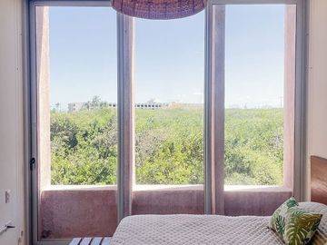 Departamento en venta amueblado, equipado frente a la playa, Telchac Puerto