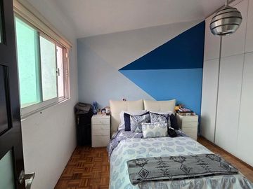 CASA EN CALLE CERRADA CON VIGILANCIA.