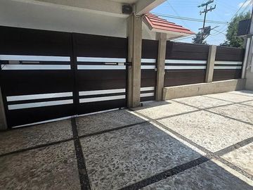 CASA EN CALLE CERRADA CON VIGILANCIA.
