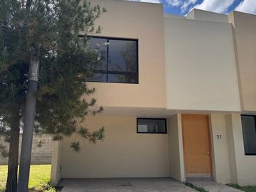 Casa en venta en Solares