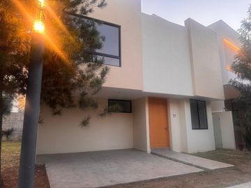 Casa en venta en Solares