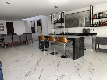 CASA VENTA JURIQUILLA con Alberca y Sotano