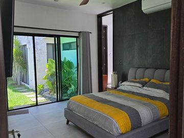 RESIDENCIA EN PRIVADA EN RENTA  TEMOZON NORTE