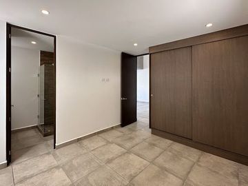 CASA EN VENTA EN PRIVADA RESIDENCIAL EN CHOLUL