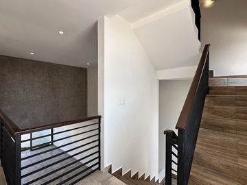 CASA EN VENTA EN PRIVADA RESIDENCIAL EN CHOLUL