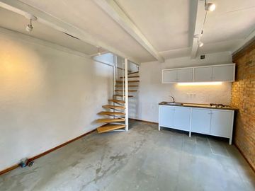 SE RENTA CASA TIPO LOFT EN PRIV. DE LAS AGUILAS, SAN BARTOLO AMEYALCO