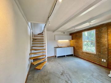 SE RENTA CASA TIPO LOFT EN PRIV. DE LAS AGUILAS, SAN BARTOLO AMEYALCO